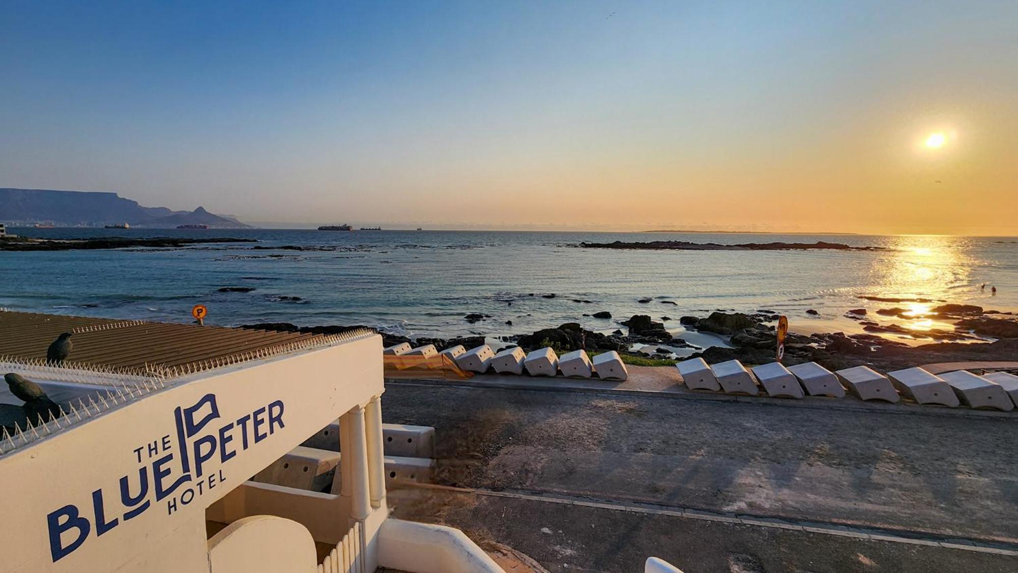 The Blue Peter Hotel Bloubergstrand Dış mekan fotoğraf