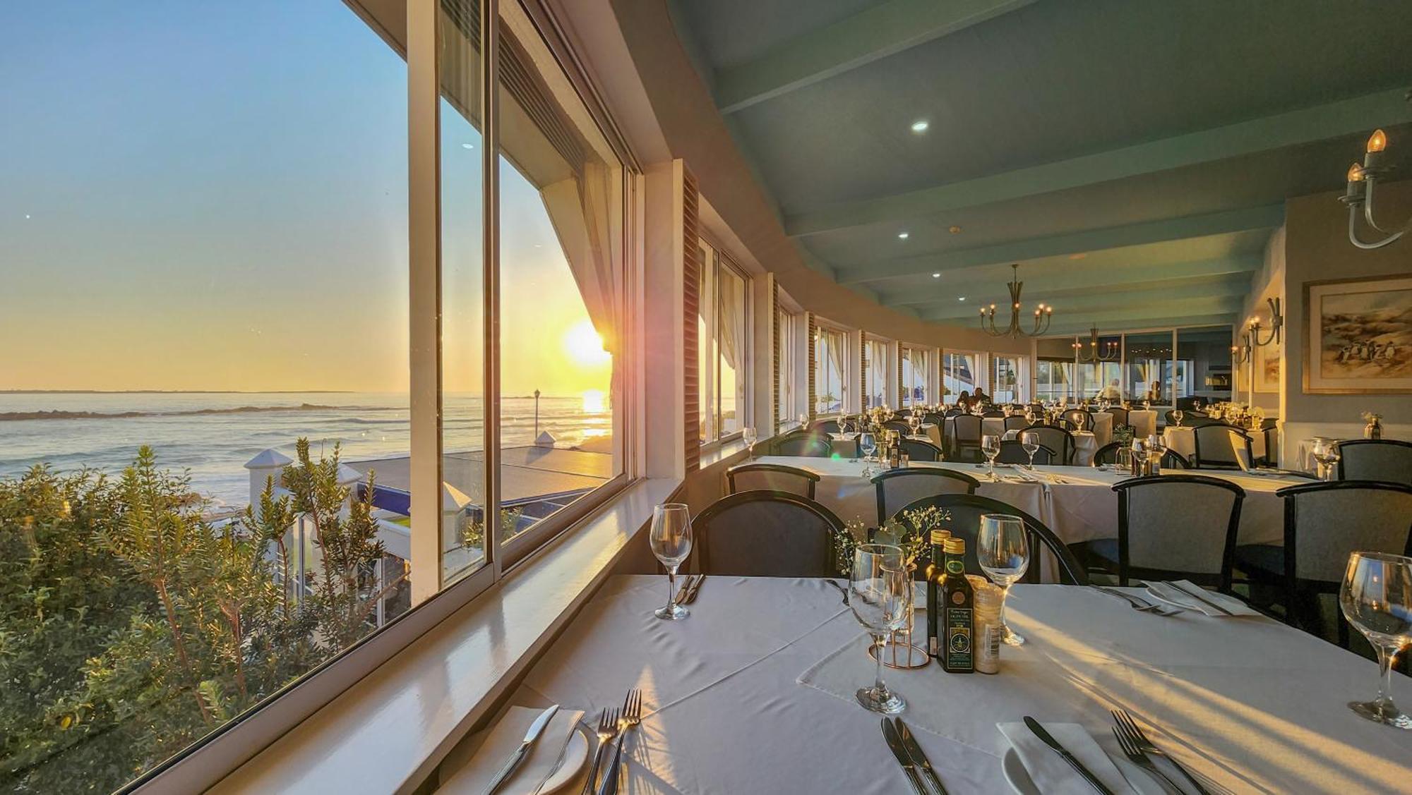 The Blue Peter Hotel Bloubergstrand Dış mekan fotoğraf