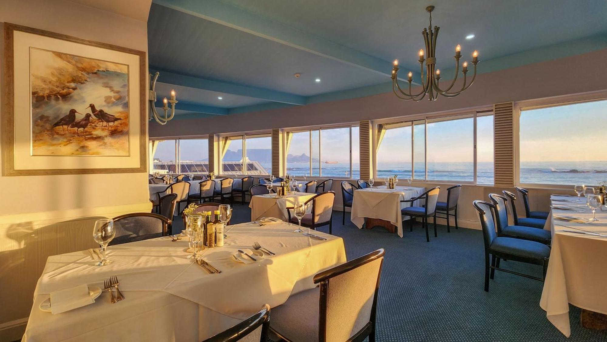 The Blue Peter Hotel Bloubergstrand Dış mekan fotoğraf