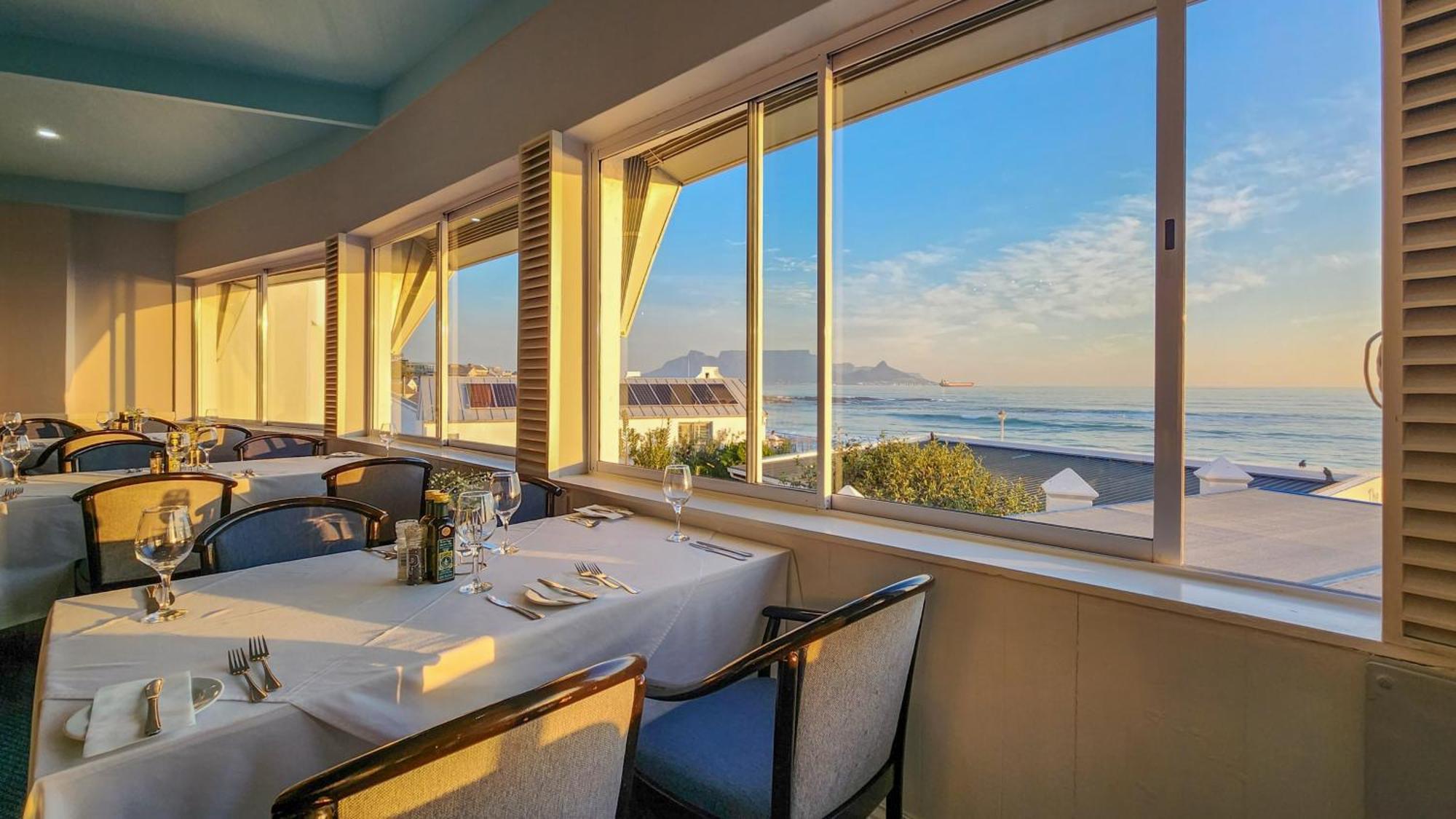 The Blue Peter Hotel Bloubergstrand Dış mekan fotoğraf
