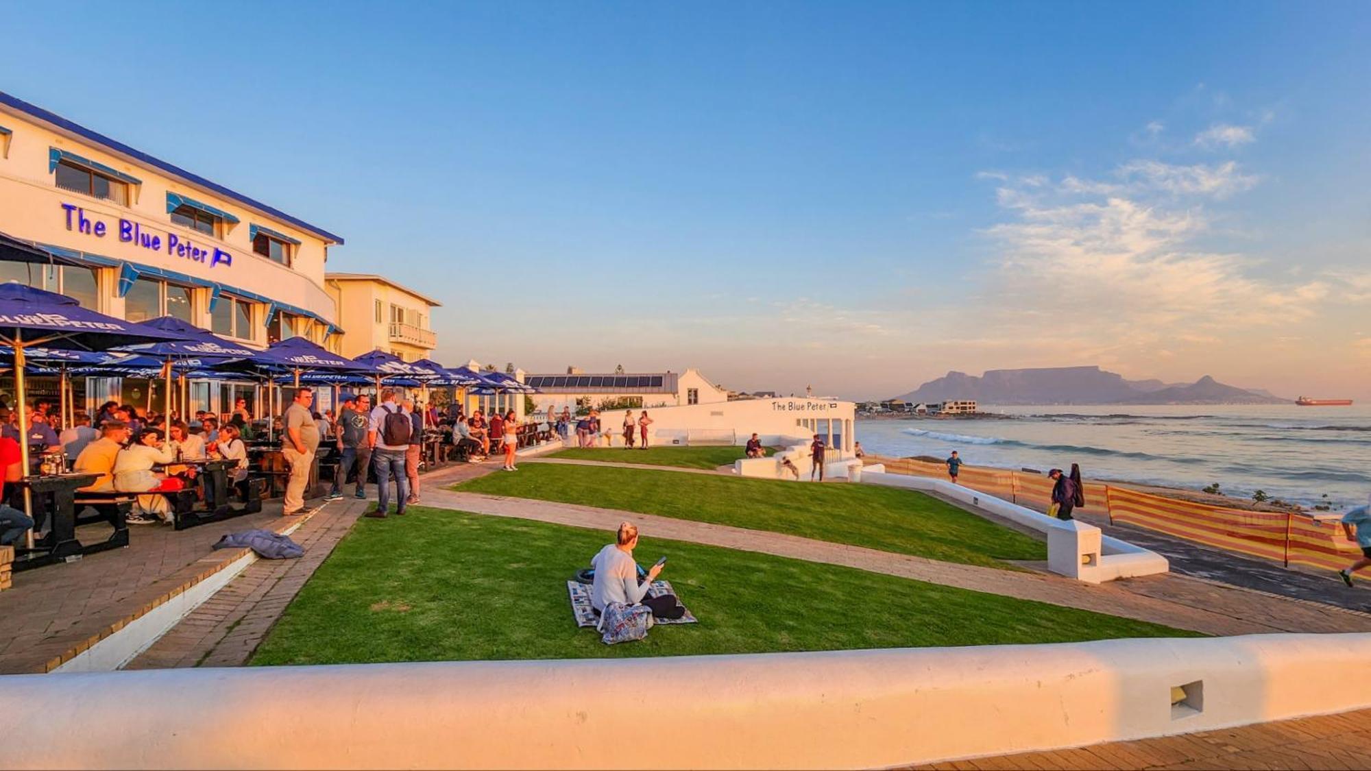 The Blue Peter Hotel Bloubergstrand Dış mekan fotoğraf